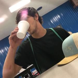 Meet your Posher, Cameron